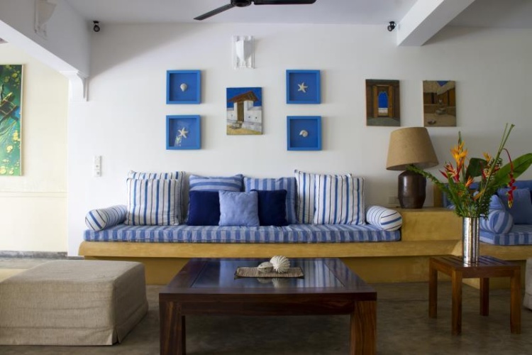2 Bedrooms Villa