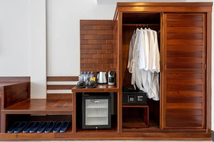 Premier Twin room with balcony