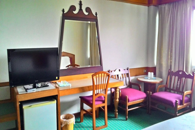 Siam Thani Hotel
