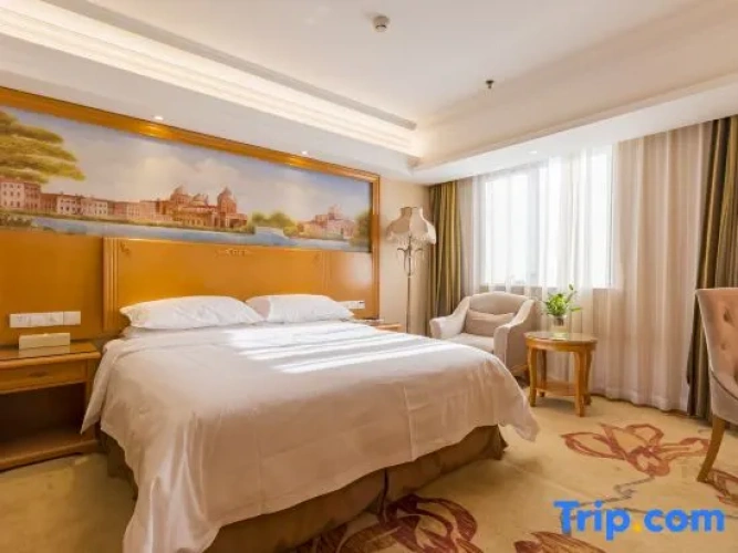 Deluxe Double room with view