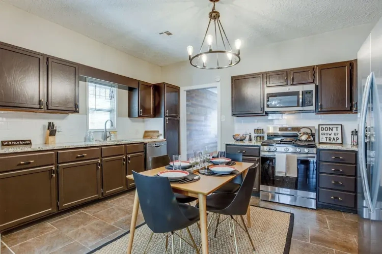 2 Bedrooms Cottage