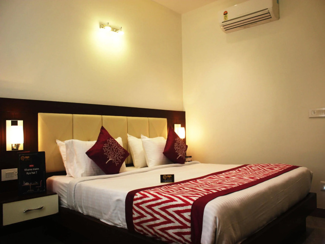 Hotel Taj Heights