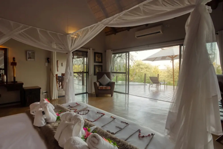 Naledi Game Lodges
