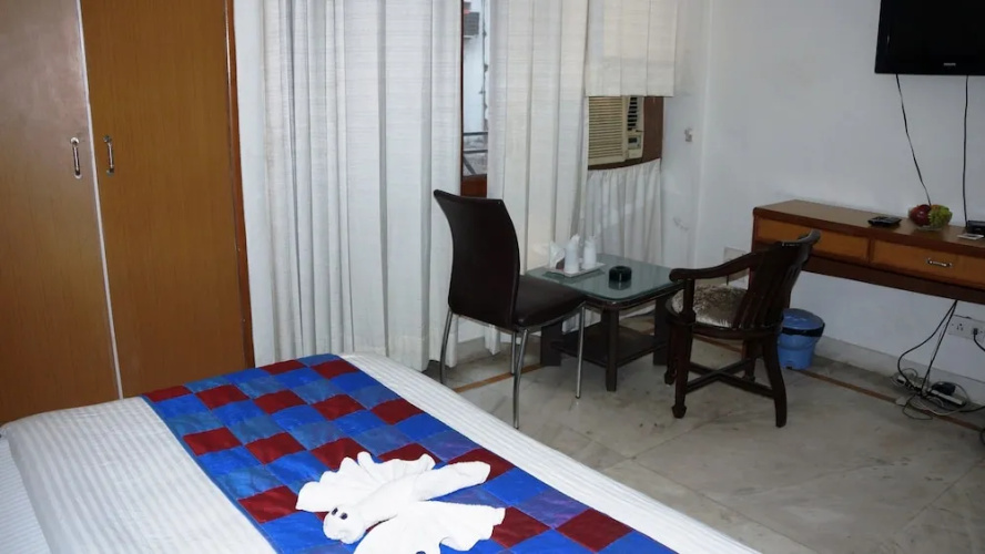 Maxfort Budget Hotel Gurgaon
