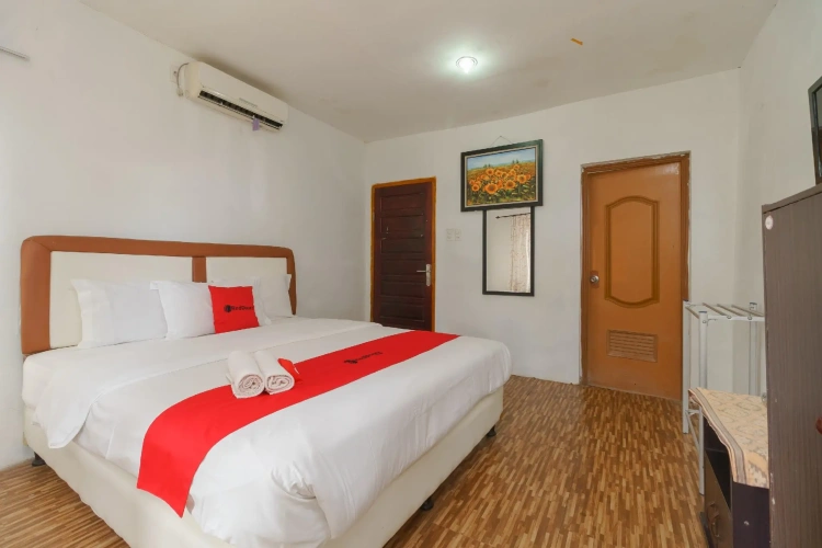 Standard Double room with city view