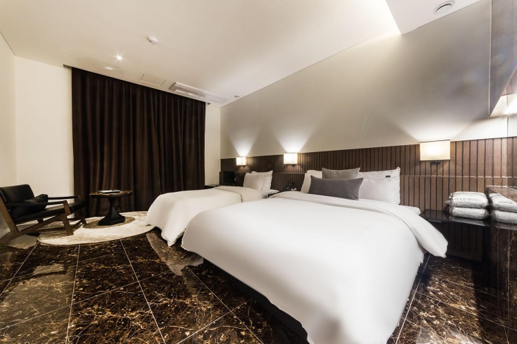 Premium room