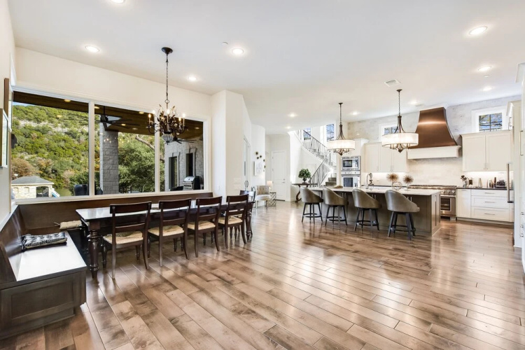 The Arrive Ridgeview Lakefront Estate 5 Bedroom Home
