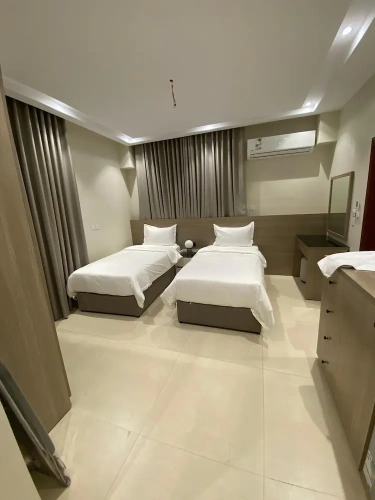 Deluxe Studio