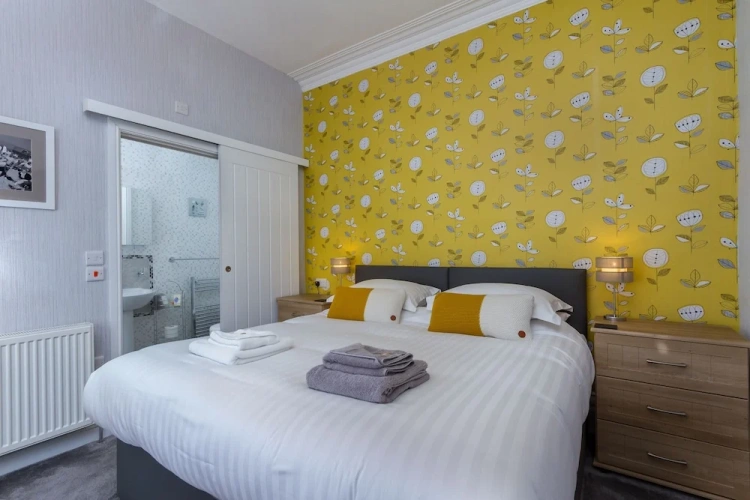 Standard Double Basement room