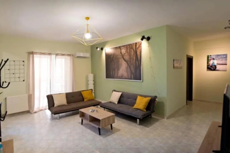 3 Bedrooms Apartment