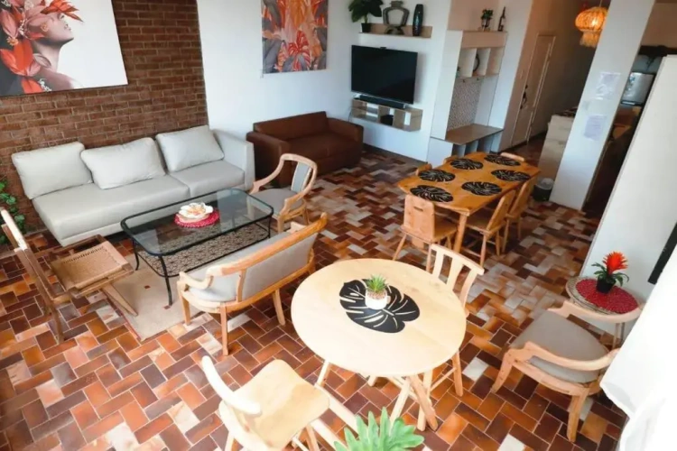 3 Bedrooms Apartment