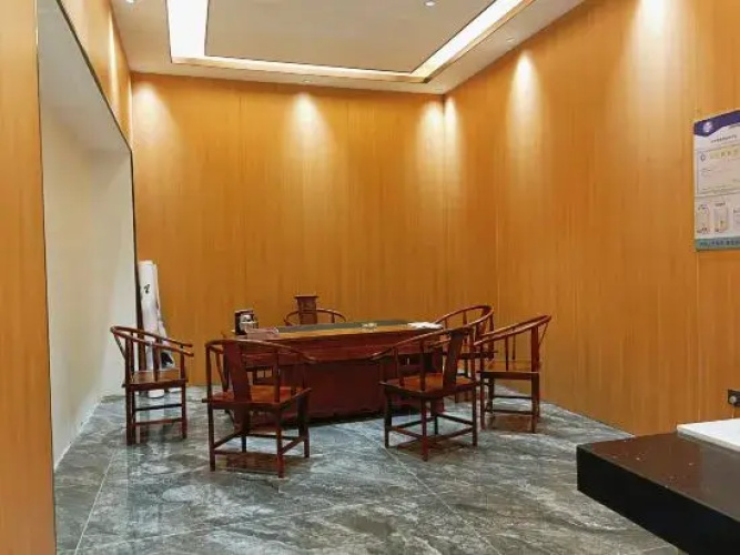 Menglian Starlight Smart Hotel