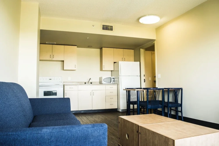 4 Bedrooms Double Apartment