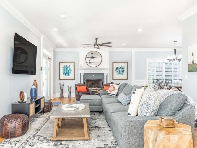 5 Bedrooms Cottage