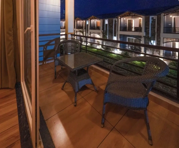 Classic Double room with balcony and with garden view