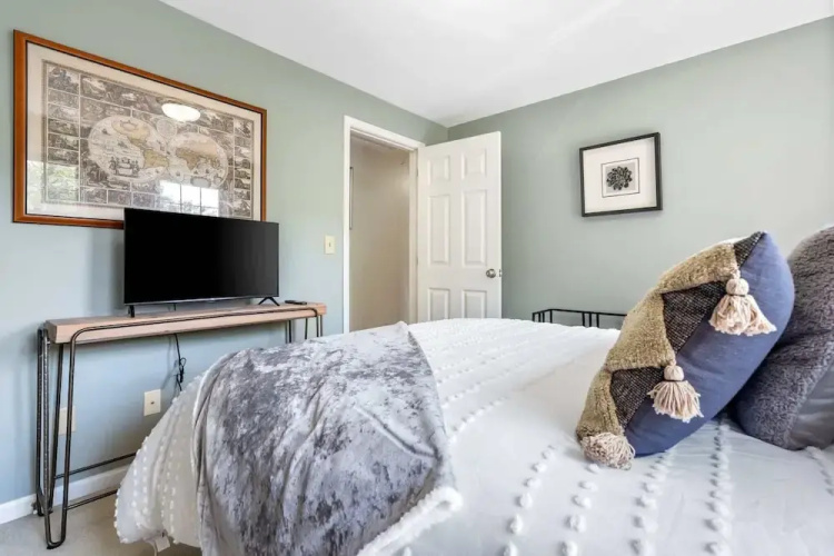 Maine Adventure 3BR Oasis Awaits!