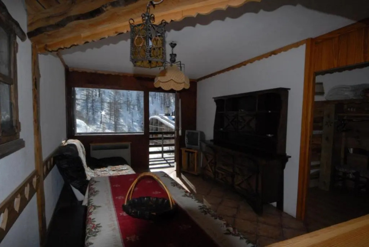 Cromotherapy Apartment
