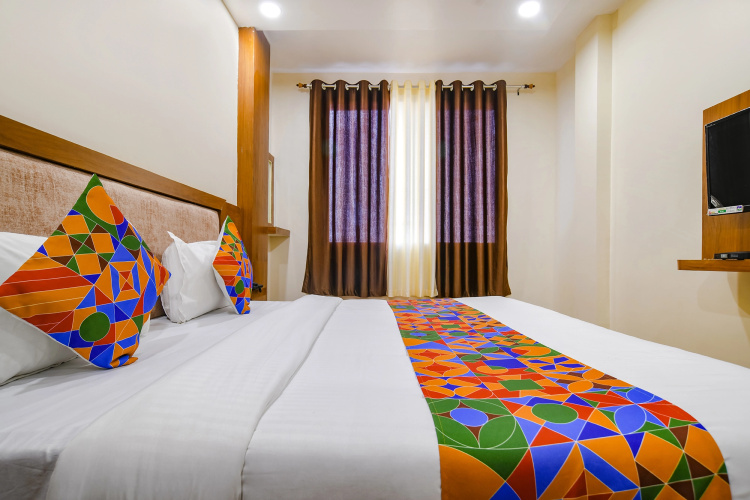 Fabhotel Atharv