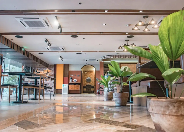 Bravo Tanauan Hotel