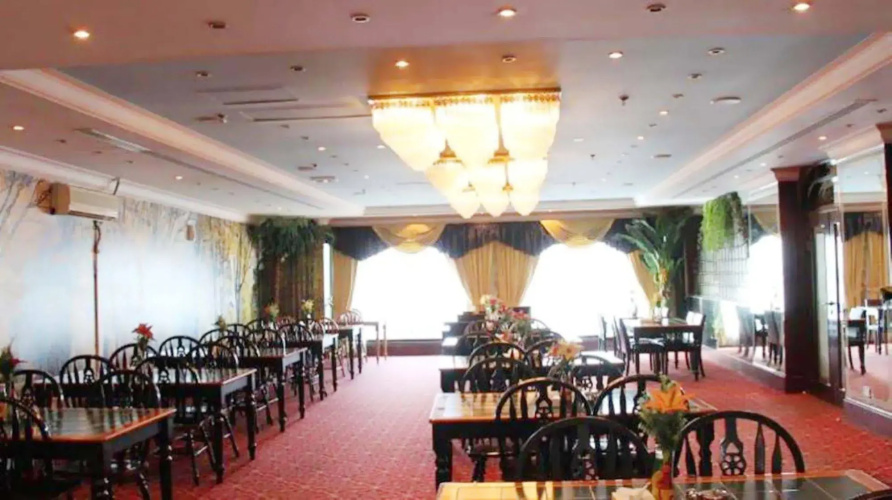 Royal Garden Hotel
