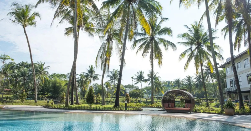 Sijori Resort & Spa