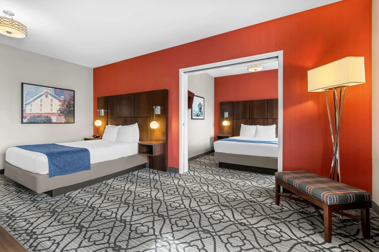 Quadruple Suite