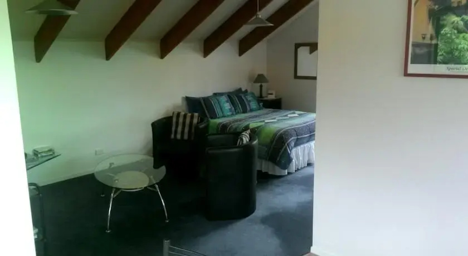 Bay View Suite