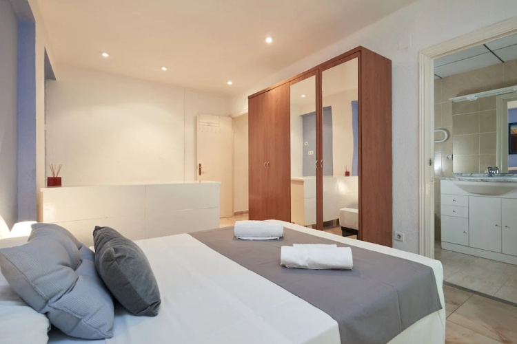 Apartamento Differentflats Acantilados