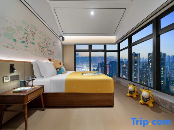 2 Bedrooms Suite with city view