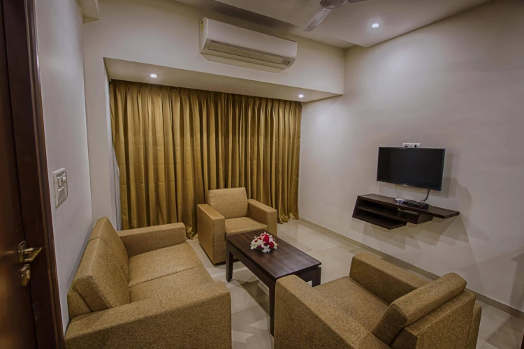 SinQ Suites