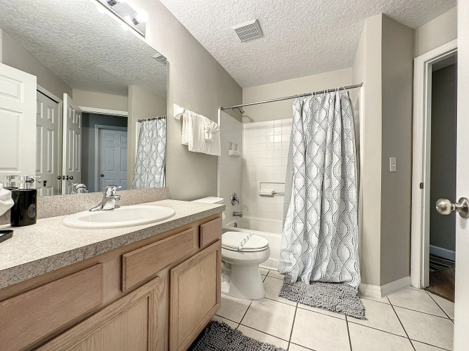 4 Bed 3 Bath in a Gated Community With Pool