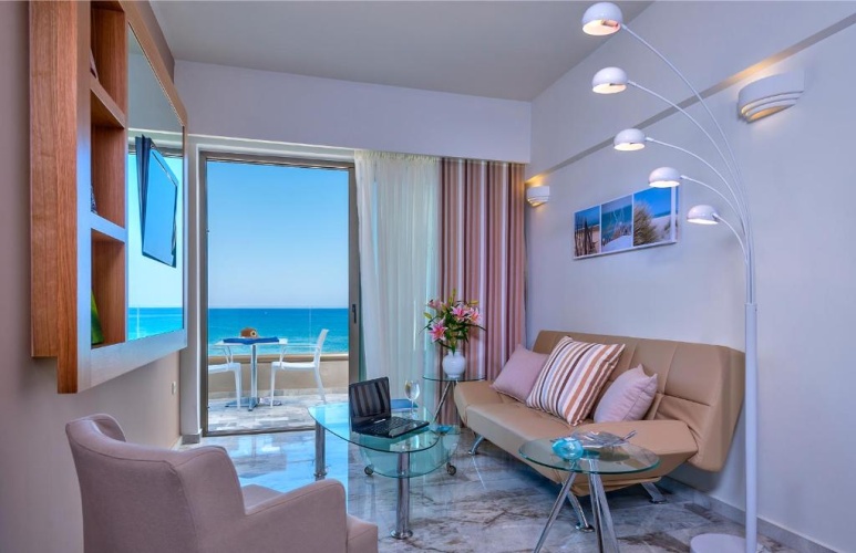 1 Bedroom Apartment with sea view
