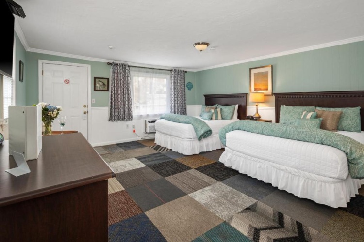 Standard Quadruple room
