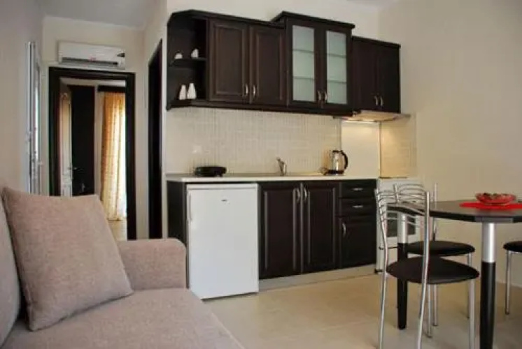 Niki Apartments