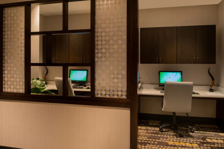 DoubleTree by Hilton Raleigh Crabtree Valley