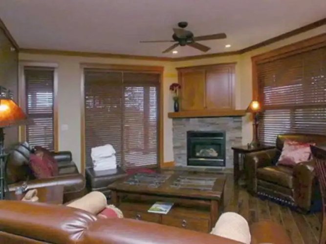 Snowbird Lodge