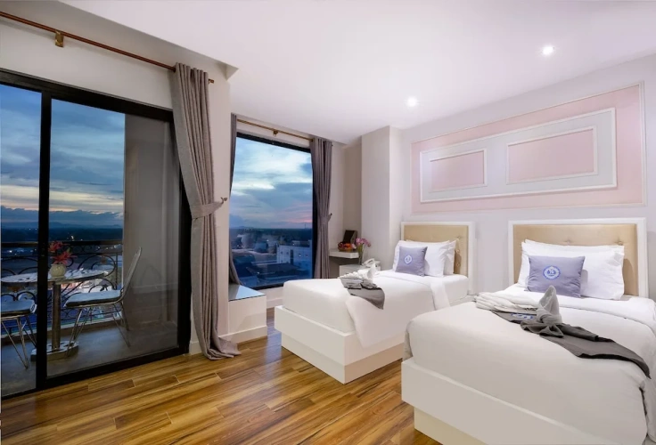 Superior Twin room with balcony