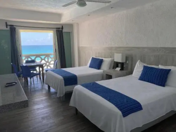 Best Beach Apartments - Cancun Plaza