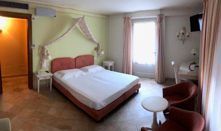 Deluxe Double room with balcony and with view