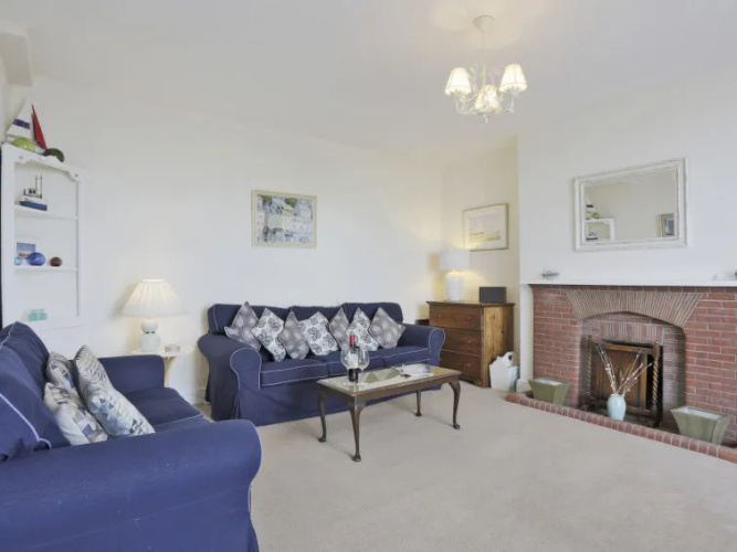 Holiday Home Regent Cottage