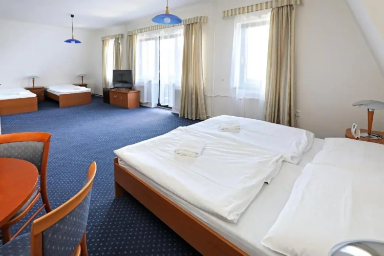 Standard Quadruple room