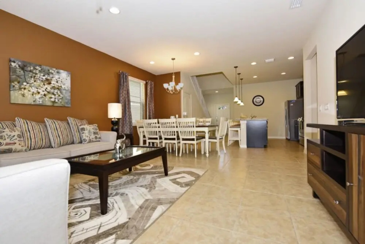 Windsor at Westside Seven-bedroom