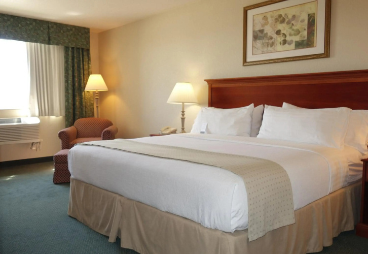 Country Inn & Suites by Radisson, Sidney, NE