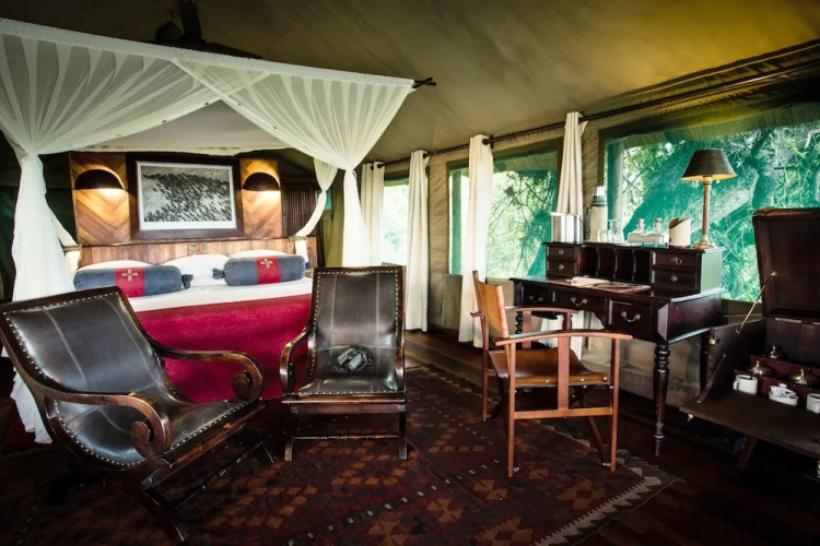 Selinda Camp