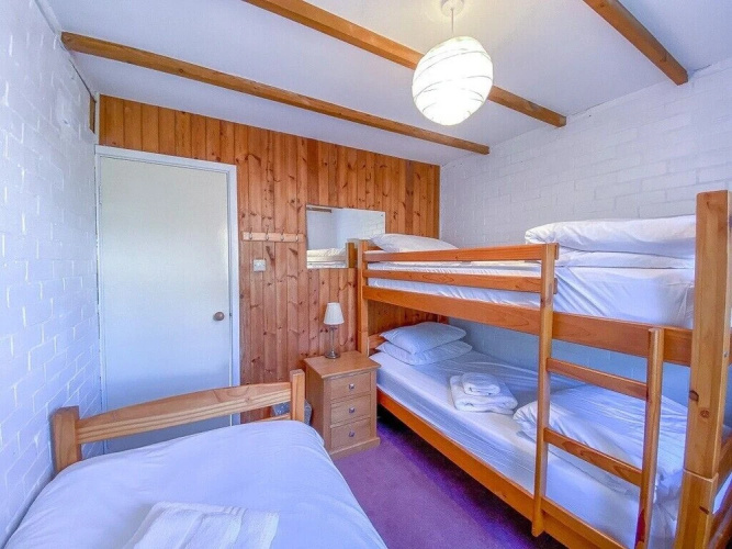 12 Waters Edge Chalet, Amroth