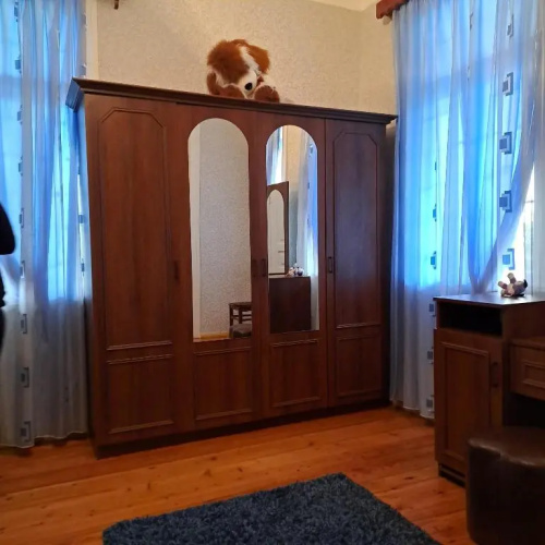 Nika house