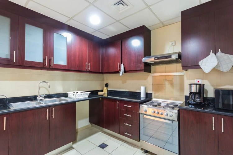 2 Bedrooms Apartment with harbour view
