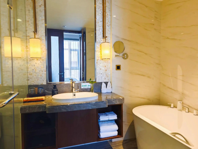 Jinhe Hotel