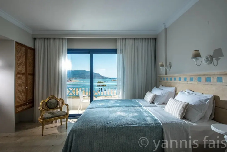 Pyrgos Blue