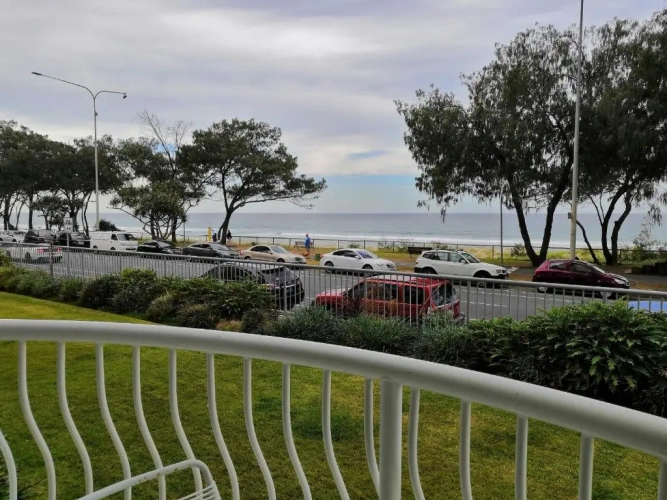 1 Bedroom Apartment with balcony